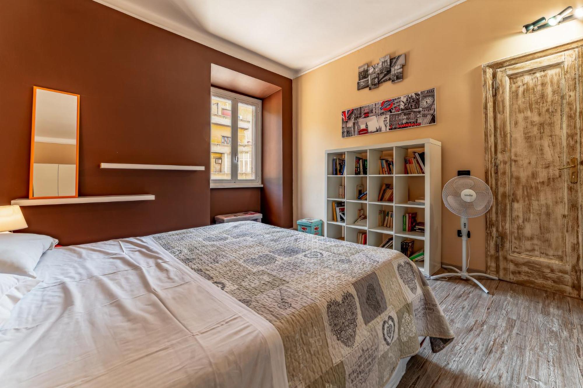 Apartment Claudio's Flat - Metro Re Di Rom
